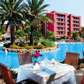 Image of Oasis Islantilla Hotel